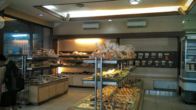 Jl. Sabang No.26, Cihapit, Kec. Bandung Wetan, Kota Bandung, Jawa Barat 40114