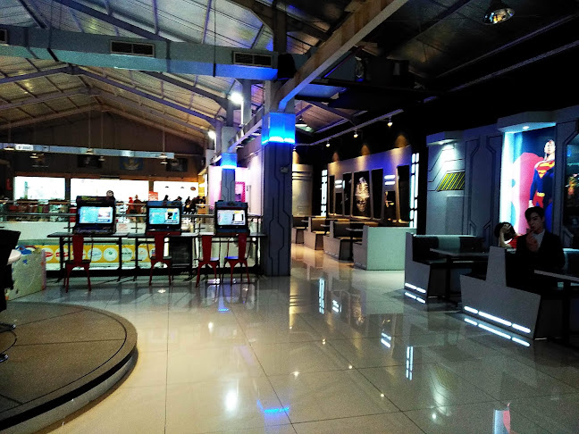 Jl. Kenjeran Blk. A No.465, RT.004/RW.15, Gading, Kec. Tambaksari, Surabaya, Jawa Timur 60134