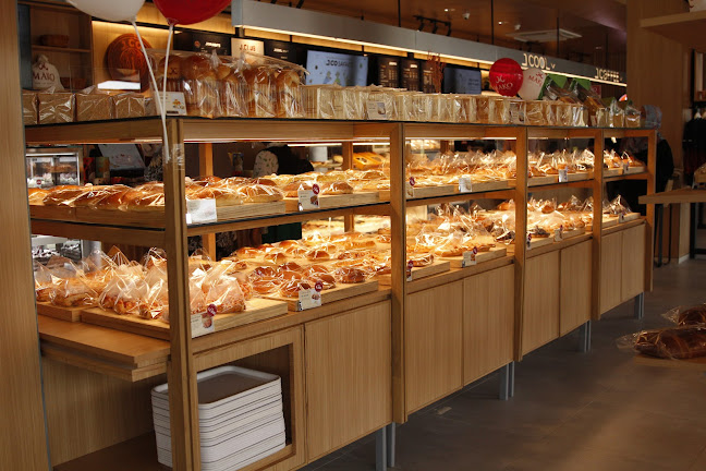 MAKO BAKERY & CAKE Paradise Walk Serpong - Gastronomi dan perhotelan