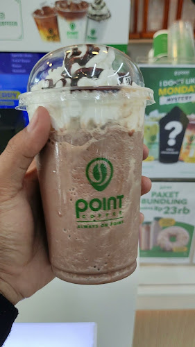 Opinii despre Point Cafe Sultan Agung 92 Semarang în Kota Semarang - Gastronomi dan perhotelan