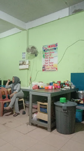Opinii despre Warung kopi Inhil în Kota Batam - Gastronomi dan perhotelan