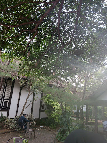 Jl. Pelabuhan No.77, Tipar, Kec. Citamiang, Kota Sukabumi, Jawa Barat 43131