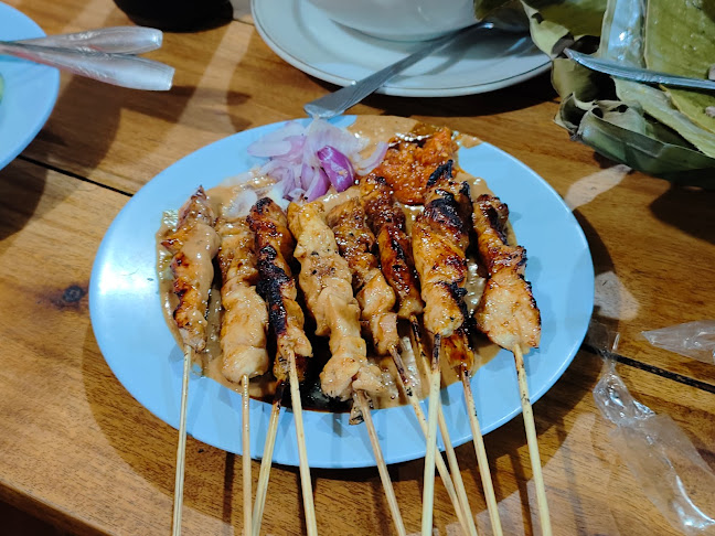 Sate Ayam Ponorogo Pak Seger - Surabaya
