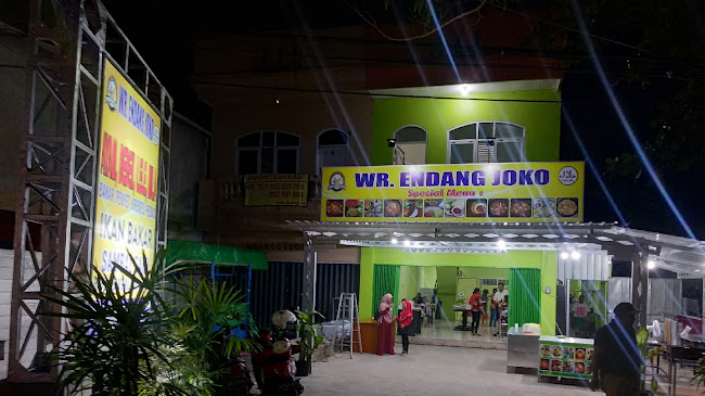 Wr. Ayam Kremes Endang Joko cabang MT Haryono