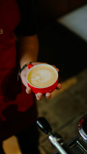 Opinii despre Kaganga Coffee - Boungenville în Kota Makassar - Gastronomi dan perhotelan