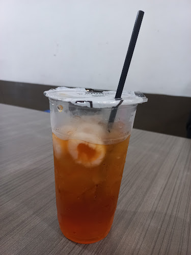 Shuang Thai - Gastronomi dan perhotelan