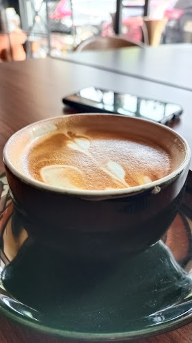 Loteng Cafe Modernland - Gastronomi dan perhotelan