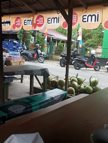 Wisata Kuliner Kelapa Muda Bandara - Gastronomi dan perhotelan