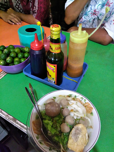 Opinii despre Bakso Maju în Kota Singkawang - Gastronomi dan perhotelan