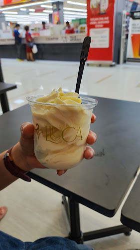 Opinii despre Luuca Mall Centre Point în Kota Medan - Gastronomi dan perhotelan