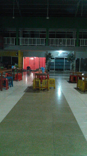 Opinii despre Warmoes Waroeng Moeslem în Kota Madiun - Gastronomi dan perhotelan