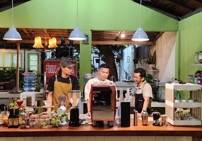Kedai Kopi Men.Bar - Gastronomi dan perhotelan