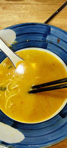 Saburo ramen padang - Gastronomi dan perhotelan