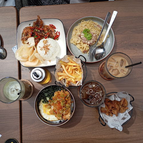 OL and NU cafe eatery