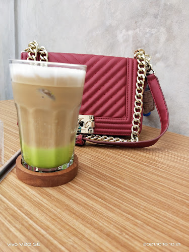 Comentarii opinii despre On The Rocks Salatiga