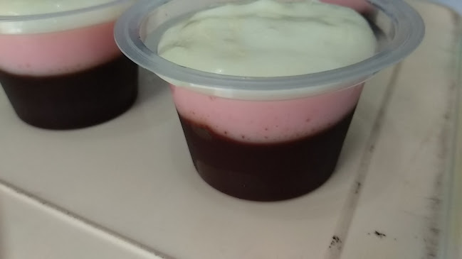 TOKO KUE MARYAM Donat - Gastronomi dan perhotelan