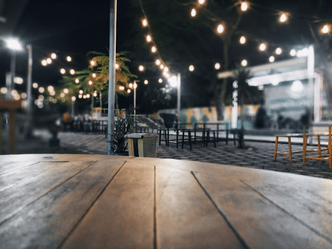 Yam Yam Steak - Gastronomi dan perhotelan