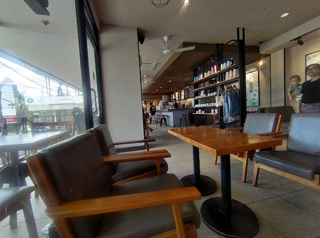 Comentarii opinii despre JCO COFFEE & DONUTS GATOT SUBROTO