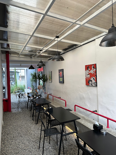 Jl. Sabang No.32, Cihapit, Kec. Bandung Wetan, Kota Bandung, Jawa Barat 40114