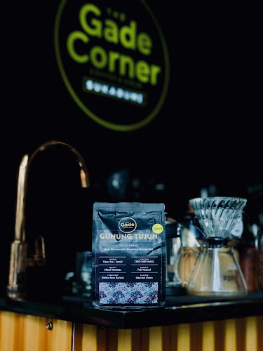 Opinii despre The Gade Corner Coffee and Gold Sukabumi în Kota Sukabumi - Gastronomi dan perhotelan