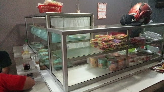 Opinii despre WARUNG MAKAN "WIDYA" în Kabupaten Tangerang - Gastronomi dan perhotelan