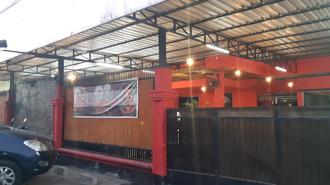 Opinii despre Rumah Makan Maestro în Kota Kupang - Gastronomi dan perhotelan
