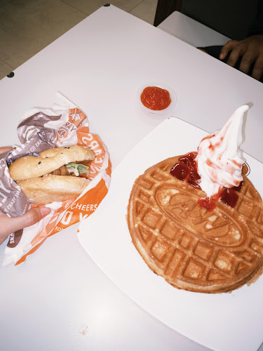 Opinii despre A&W Restoran - Galaxy Mall în Surabaya - Gastronomi dan perhotelan