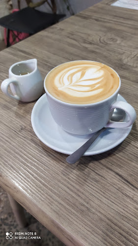 Jl. Margaluyu No.26, Nagarawangi, Kec. Cihideung, Kab. Tasikmalaya, Jawa Barat 46124