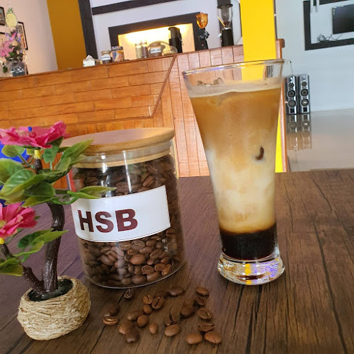 Opinii despre SIMPEL CAFE în Kota Tebing Tinggi - Gastronomi dan perhotelan