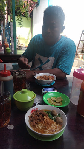 Mie Ayam & Bakso Jakarta - Gastronomi dan perhotelan