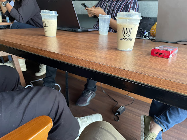 Comentarii opinii despre Upz Coffee