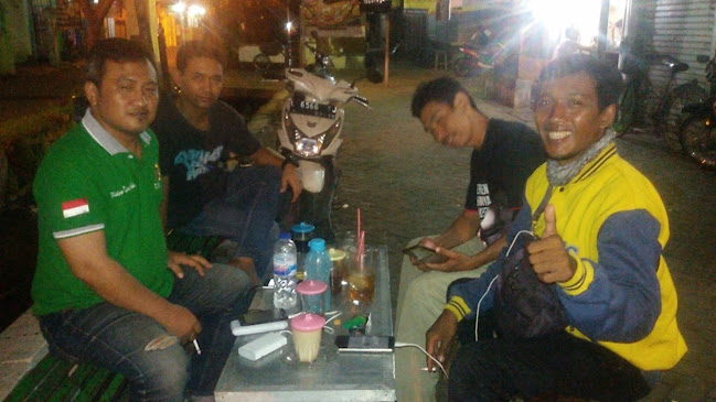 Opinii despre Jaya Snak în Surabaya - Gastronomi dan perhotelan