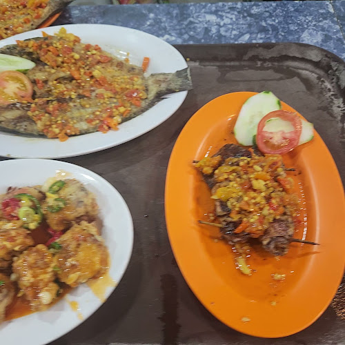 Opinii despre Warung seafood D'geprek Soka în Kota Balikpapan - Gastronomi dan perhotelan