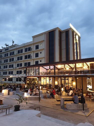 Opinii despre Arah Awan Coffee & Bar în Kota Semarang - Gastronomi dan perhotelan