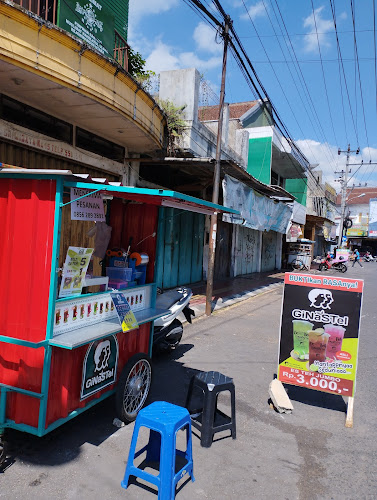 Opinii despre GINASTEL REJOWINANGUN ( KEPLEKAN ) în Kota Magelang - Gastronomi dan perhotelan