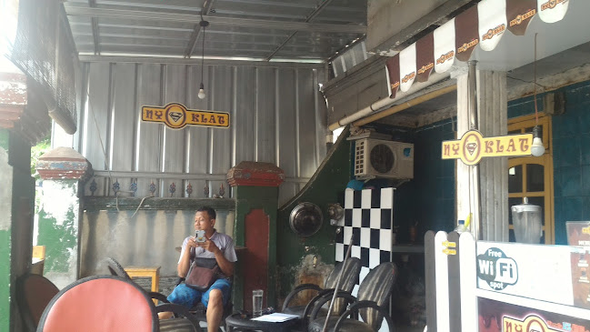 Opinii despre Warunk Nyoklat Super Cilodong în Kota Depok - Gastronomi dan perhotelan