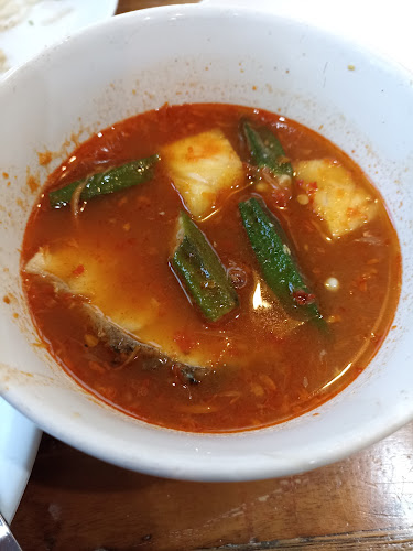 Comentarii opinii despre Warung Bambu Lulu Sop Kepala Ikan