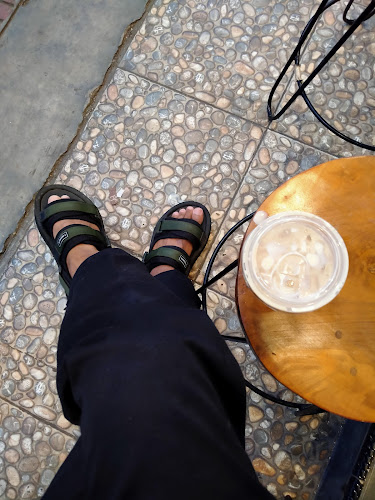 Comentarii opinii despre Heiwa Coffee And Co. X Ayam Gepuk Pak Gembus Cimahi