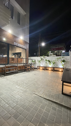 Opinii despre Brewbrothers Coffee House în Kota Makassar - Gastronomi dan perhotelan