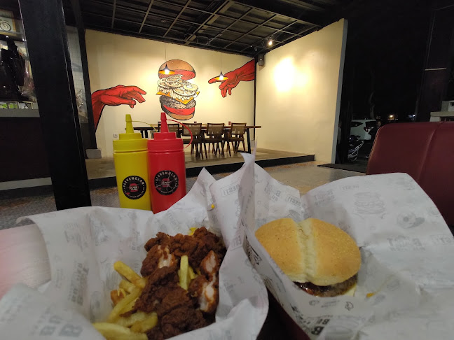 ELEVEN CLAN BURGER - Kota Malang