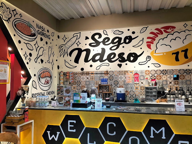 Opinii despre GONDES Cafe & Bistro | UNESA Lidah Wetan. în Surabaya - Gastronomi dan perhotelan