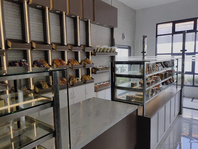 Amanda Brownies Diponegoro - Surabaya