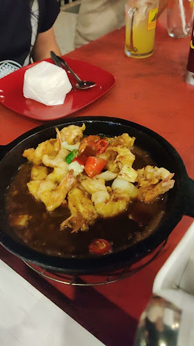 Comentarii opinii despre Saraba Nyaman Floating Restaurant