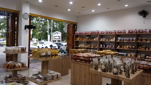 Mahkota Kripik Balado