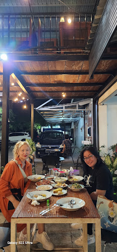 Opinii despre Resto Kemuning Majapahit în Kota Mataram - Gastronomi dan perhotelan