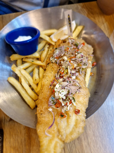Fish & Co. - Tunjungan Plaza 5 - Surabaya