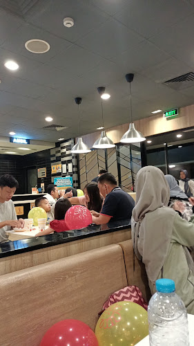 McDonald's Pangkalpinang - Gastronomi dan perhotelan