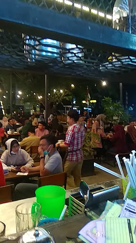 Opinii despre YN RESTO&COFFEE în Kota Banda Aceh - Gastronomi dan perhotelan