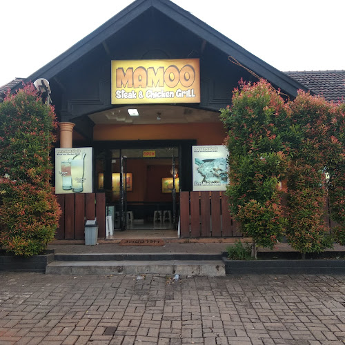 MAMOO Steak & Chicken Grill