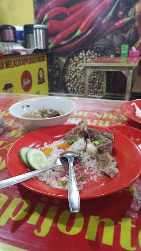 Opinii despre Ayam & Sop Iga Sapi Jontor Teuku Umar în Kota Denpasar - Gastronomi dan perhotelan